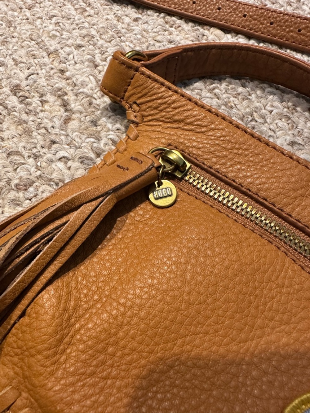 Palm Springs Tan Leather Crossbody/Fanny Bag by Hobo - Picture 5 of 15